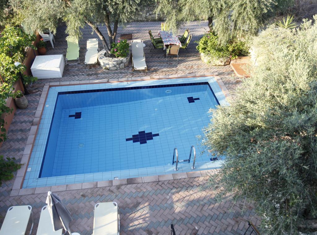 Villa-Jasmin Kato Daratso Zewnętrze zdjęcie
